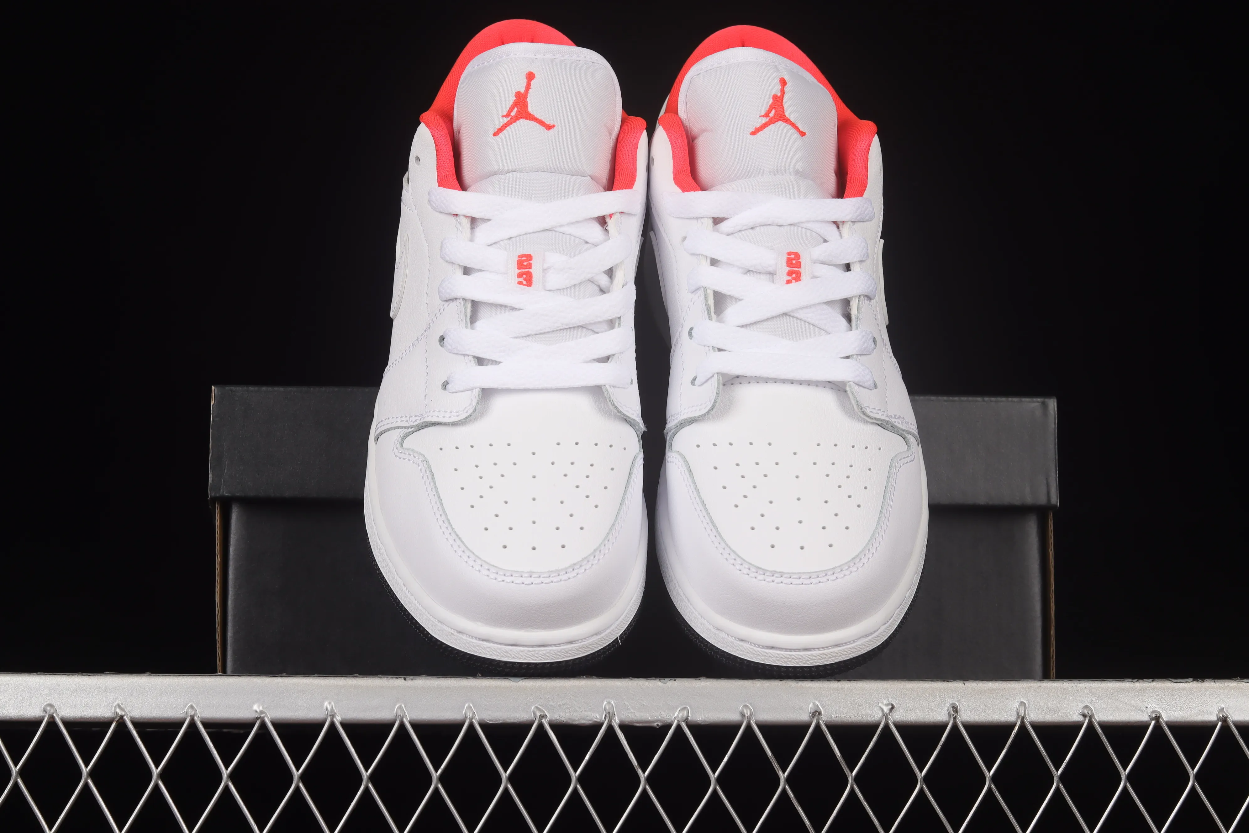 All categories Air Jordan Jordan series basketball shoes Air Jordan 1 Low G version pure original Air Jordan AJ1 Low AJ1 Joe 1 white black red low-top cultural leisure sports basketball shoes 553560-160